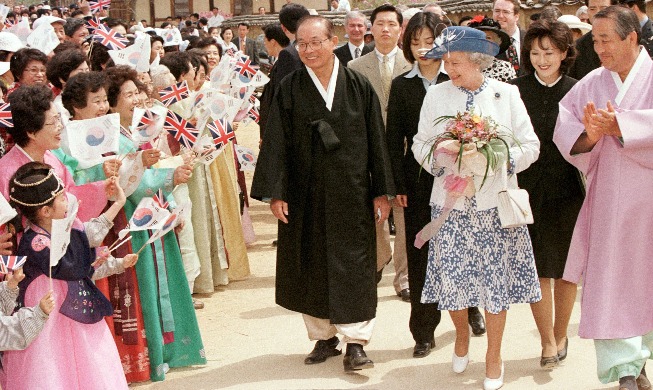 Remembering Queen Elizabeth II's ties with Korea