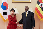 Korea, Uganda to cooperate on economy, denuclearization