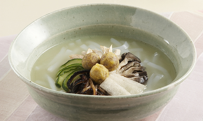 Korean recipes: Chogyetang, chilled vinegar mustard chicken soup