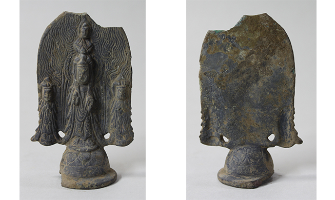 Gilt-bronze Buddhist statues from 6th C. found in temple ruins