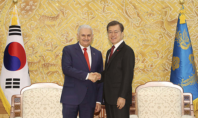 Korea, Turkey have cooperation potential: president