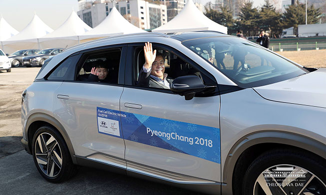 President Moon test-drives self-driving car