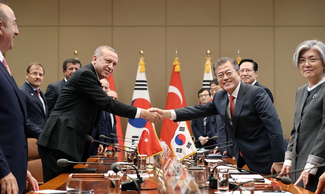 Korea, Turkey affirm cooperation on peninsular peace