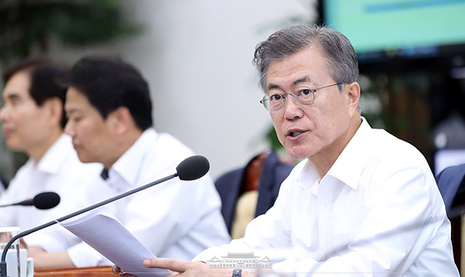 President Moon outlines 'casual meeting' with NK leader