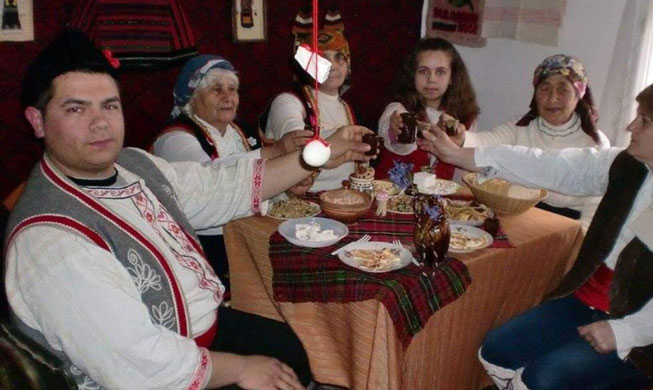 'Differences make us beautiful': the Bulgarian holiday similar to Chuseok