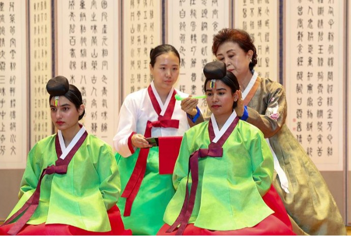 Int'l students take part in Coming of Age Day ceremony