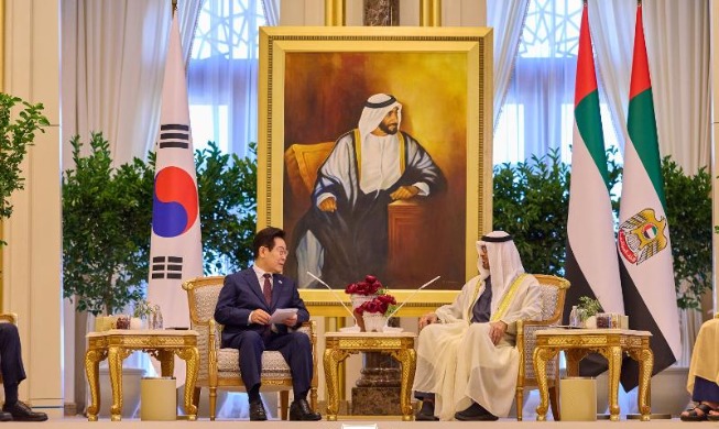 Effectuation of free trade accord with UAE moved up to May 1