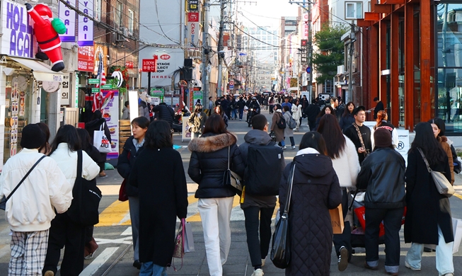 Chinese pick Korea as top spot to spend Lunar New Year: study 