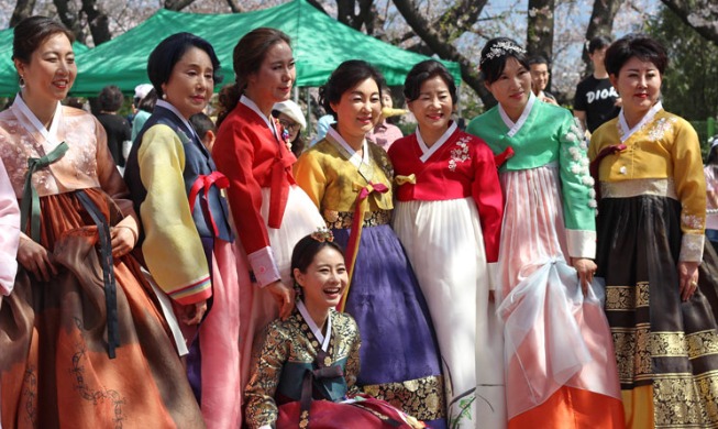 Korea, Bulgaria share rich culture of traditional clothing