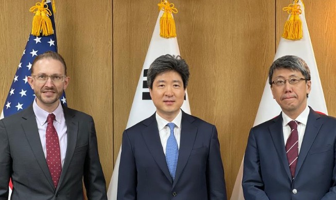 Trilateral Secretariat office with US, Japan opened in Seoul