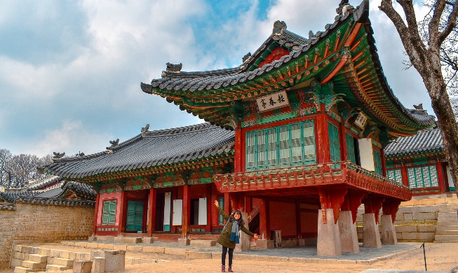 Mexican tourist describes visits to 3 Joseon Dynasty palaces