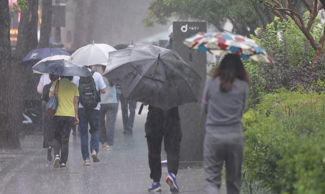 Heavy downpour in Seoul