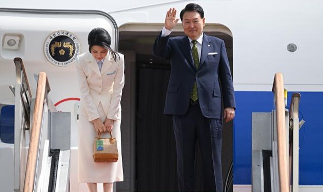 President Yoon leaves for Indonesia, India visits