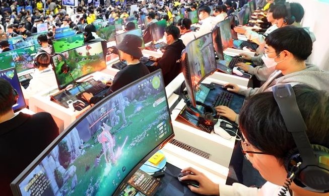 Busan hosts global gaming gala G-Star, its largest in history