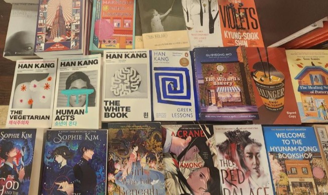 Int'l sales of Korean novels in 2024 surge 130% to 1.2M copies