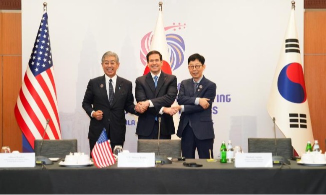 Vice FM reaffirms goal of nuke-free N. Korea with US, Japan
